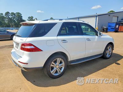 Trzecie zdjęcie samochodu z tyłu: 2014 MERCEDES-BENZ ML 350 4MATIC VIN:4JGDA5HB0EA328551 - miniatura
