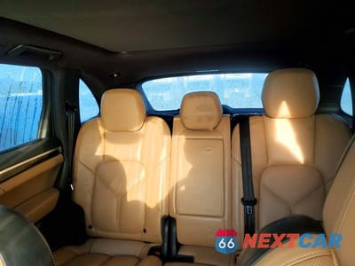 Zdjęcie 10 z 13 samochodu: 2016 PORSCHE CAYENNE SE HYBRID VIN:WP1AE2A24GLA16551 - miniatura