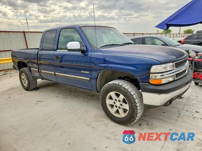 Czwarte zdjęcie samochodu z boku: 2000 CHEVROLET SILVERADO C1500 VIN:2GCEC19T5Y1325694 - miniatura