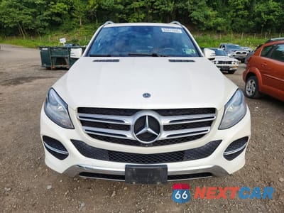 Piąte zdjęcie samochodu w środku: 2018 MERCEDES-BENZ GLE 350 4MATIC VIN:4JGDA5HB3JB075181 - miniatura