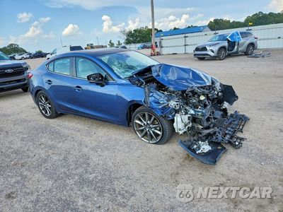 Czwarte zdjęcie samochodu z boku: 2018 MAZDA 3 GRAND TOURING VIN:3MZBN1W35JM179035 - miniatura