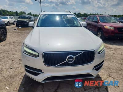 Piąte zdjęcie samochodu w środku: 2016 VOLVO XC90 T6 VIN:YV4A22PK6G1041297 - miniatura