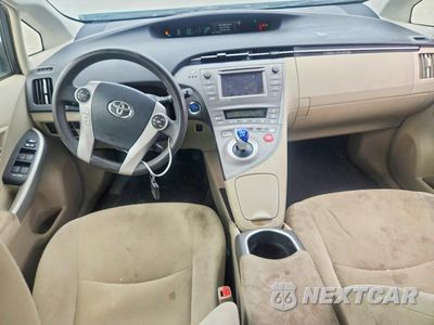 Zdjęcie 8 z 12 samochodu: 2014 TOYOTA PRIUS THREE VIN:JTDKN3DU7E1834468 - miniatura
