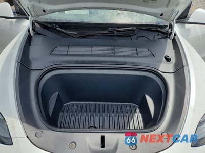 Zdjęcie 11 z 12 samochodu: 2023 TESLA MODEL Y VIN:7SAYGDED1PF958399 - miniatura