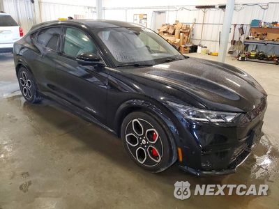 Czwarte zdjęcie samochodu z boku: 2023 FORD MUSTANG MACH-E GT VIN:3FMTK4SE8PMA06512 - miniatura