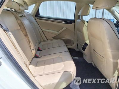 Zdjęcie 10 z 12 samochodu: 2018 VOLKSWAGEN PASSAT SE VIN:1VWBA7A35JC014948 - miniatura