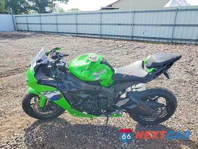 Trzecie zdjęcie samochodu z tyłu: 2026 KAWASAKI ZX636 K VIN:JKBZXJK11TA015156 - miniatura