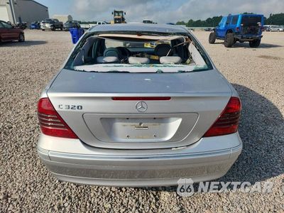 Zdjęcie 6 z 12 samochodu: 2002 MERCEDES-BENZ C 320 VIN:WDBRF64J12E002047 - miniatura