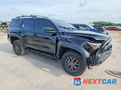 Czwarte zdjęcie samochodu z boku: 2025 TOYOTA 4RUNNER SR5 VIN:JTEVA5BR4S5007188 - miniatura