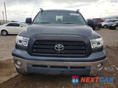 Piąte zdjęcie samochodu w środku: 2007 TOYOTA TUNDRA SR5 VIN:5TFBT54107X003949 - miniatura