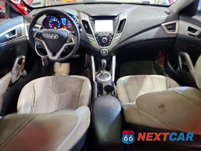 Zdjęcie 8 z 12 samochodu: 2012 HYUNDAI VELOSTER BASE VIN:KMHTC6AD9CU051580 - miniatura