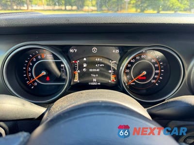 Zdjęcie 8 z 11 samochodu: 2018 JEEP WRANGLER UNLIMITED SPORT VIN:1C4HJXDG4JW171848 - miniatura