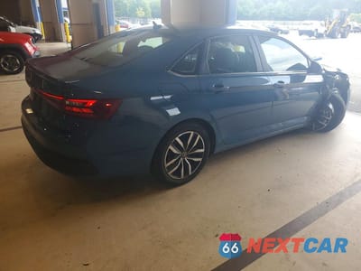 Trzecie zdjęcie samochodu z tyłu: 2025 VOLKSWAGEN JETTA SE VIN:3VW7X7BU2SM036627 - miniatura