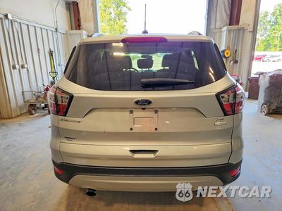 Zdjęcie 6 z 13 samochodu: 2017 FORD ESCAPE SE VIN:1FMCU0GD1HUC61552 - miniatura