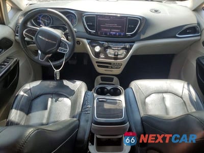 Zdjęcie 8 z 13 samochodu: 2022 CHRYSLER PACIFICA TOURING L VIN:2C4RC1BG3NR136182 - miniatura