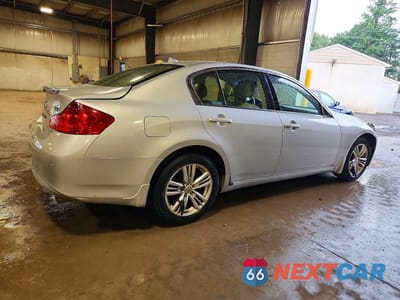 Trzecie zdjęcie samochodu z tyłu: 2010 INFINITI G37 SEDAN X VIN:JN1CV6ARXAM253337 - miniatura