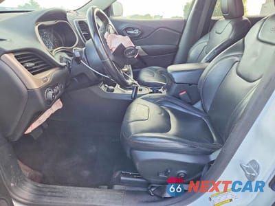 Zdjęcie 7 z 13 samochodu: 2018 JEEP CHEROKEE LIMITED VIN:1C4PJMDBXJD579510 - miniatura