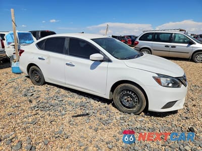 Czwarte zdjęcie samochodu z boku: 2018 NISSAN SENTRA S VIN:3N1AB7AP7JY317982 - miniatura