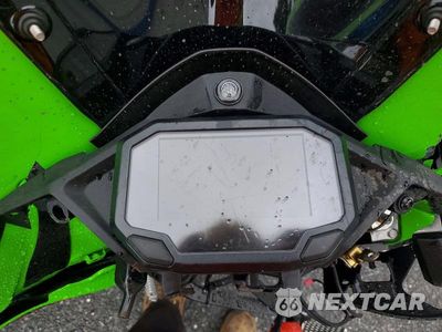 Zdjęcie 7 z 10 samochodu: 2021 KAWASAKI ZX1002 L VIN:JKBZXVL10MA001515 - miniatura