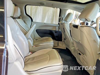 Zdjęcie 11 z 14 samochodu: 2018 CHRYSLER PACIFICA HYBRID LIMITED VIN:2C4RC1N73JR105245 - miniatura