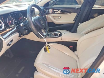 Zdjęcie 7 z 13 samochodu: 2017 MERCEDES-BENZ E 300 VIN:WDDZF4JB4HA098698 - miniatura