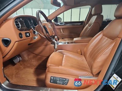 Zdjęcie 7 z 12 samochodu: 2006 BENTLEY CONTINENTAL FLYING SPUR VIN:SCBBR53W26C036570 - miniatura