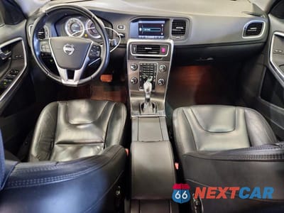 Zdjęcie 8 z 12 samochodu: 2013 VOLVO S60 T5 VIN:YV1612FH3D2171054 - miniatura