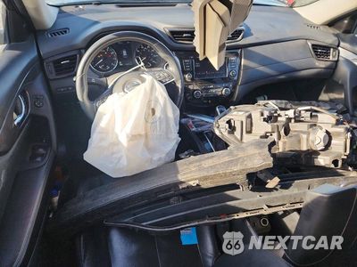 Zdjęcie 8 z 13 samochodu: 2019 NISSAN ROGUE SV VIN:5N1AT2MV7KC731633 - miniatura