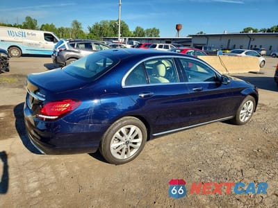 Trzecie zdjęcie samochodu z tyłu: 2019 MERCEDES-BENZ C 300 4MATIC VIN:55SWF8EB6KU319374 - miniatura