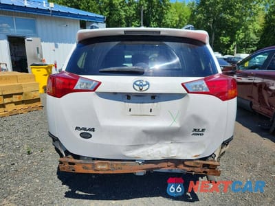 Zdjęcie 6 z 13 samochodu: 2015 TOYOTA RAV4 XLE VIN:2T3RFREV7FW373264 - miniatura