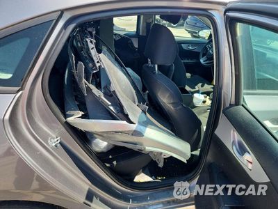 Zdjęcie 10 z 13 samochodu: 2024 KIA FORTE LXS VIN:3KPF24AD1RE730260 - miniatura