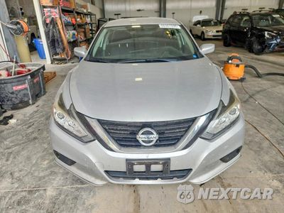 Piąte zdjęcie samochodu w środku: 2018 NISSAN ALTIMA 2.5 S VIN:1N4AL3AP9JC288552 - miniatura