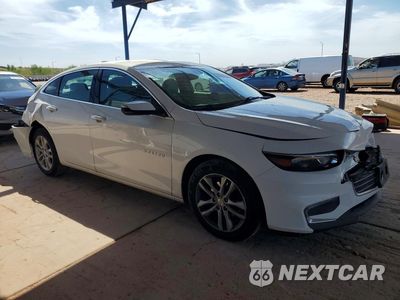 Czwarte zdjęcie samochodu z boku: 2018 CHEVROLET MALIBU LT VIN:1G1ZD5ST0JF199171 - miniatura