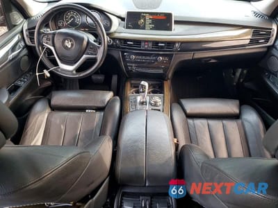Zdjęcie 8 z 13 samochodu: 2015 BMW X5 XDRIVE35D VIN:5UXKS4C53F0N08374 - miniatura
