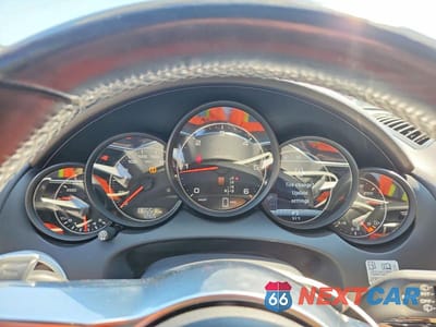 Zdjęcie 9 z 12 samochodu: 2015 PORSCHE CAYENNE VIN:WP1AF2A2XFLA35195 - miniatura