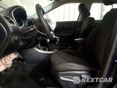 Zdjęcie 7 z 13 samochodu: 2018 JEEP COMPASS SPORT VIN:3C4NJDAB6JT191597 - miniatura