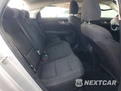 Zdjęcie 10 z 13 samochodu: 2020 KIA FORTE LXS VIN:3KPF24ADXLE162081 - miniatura
