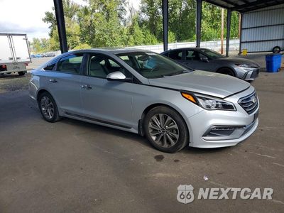 Czwarte zdjęcie samochodu z boku: 2016 HYUNDAI SONATA SPORT VIN:5NPE34AF1GH362052 - miniatura