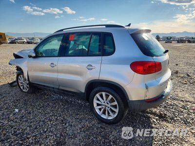 Drugie zdjęcie samochodu z przodu: 2015 VOLKSWAGEN TIGUAN S VIN:WVGBV7AX1FW559363 - miniatura