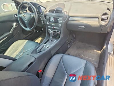 Zdjęcie 8 z 12 samochodu: 2005 MERCEDES-BENZ SLK 350 VIN:WDBWK56F15F061177 - miniatura