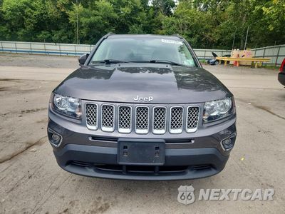Piąte zdjęcie samochodu w środku: 2017 JEEP COMPASS LATITUDE VIN:1C4NJDEBXHD152134 - miniatura