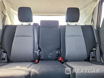 Zdjęcie 10 z 13 samochodu: 2023 TOYOTA 4RUNNER SR5 VIN:JTEMU5JR6P6120985 - miniatura