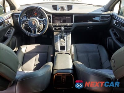 Zdjęcie 8 z 14 samochodu: 2020 PORSCHE MACAN VIN:WP1AA2A51LLB01976 - miniatura
