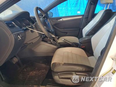 Zdjęcie 7 z 12 samochodu: 2016 VOLKSWAGEN JETTA SPORT VIN:3VWD17AJ0GM413832 - miniatura