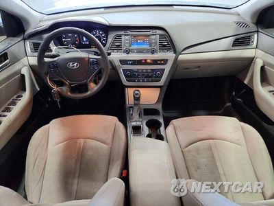 Zdjęcie 8 z 12 samochodu: 2015 HYUNDAI SONATA SE VIN:5NPE24AF5FH167766 - miniatura