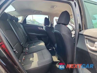 Zdjęcie 10 z 12 samochodu: 2019 KIA FORTE LXS VIN:3KPF24AD2KE009399 - miniatura