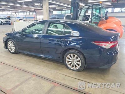 Drugie zdjęcie samochodu z przodu: 2018 TOYOTA CAMRY LE VIN:4T1B11HK5JU531265 - miniatura