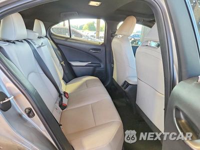 Zdjęcie 11 z 13 samochodu: 2022 LEXUS UX 200 BASE VIN:JTHP3JBH9N2056530 - miniatura