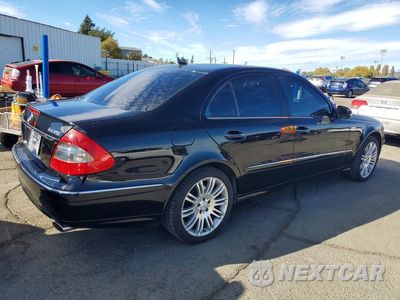 Trzecie zdjęcie samochodu z tyłu: 2007 MERCEDES-BENZ E 550 4MATIC VIN:WDBUF90XX7X213572 - miniatura