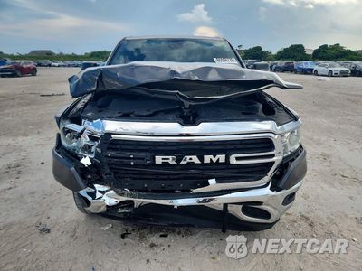 Piąte zdjęcie samochodu w środku: 2021 RAM 1500 BIG HORN/LONE STAR VIN:1C6RREFT1MN753547 - miniatura